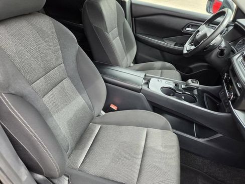 Used 2025 Nissan Rogue SV FWD image 20
