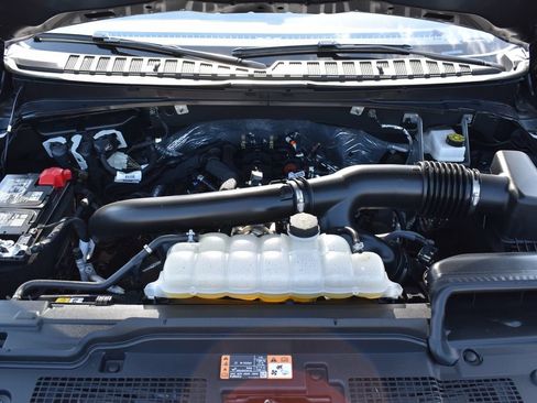 Certified 2025 Ford Expedition Active AWD/4WD image 12