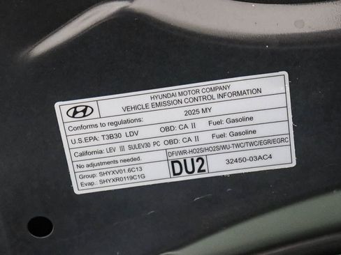 Used 2025 Hyundai Elantra Hybrid FWD image 27