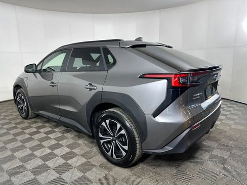 Used 2024 Subaru Solterra Premium image 5