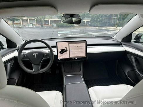 Used 2023 Tesla Model 3 Standard Range RWD image 19