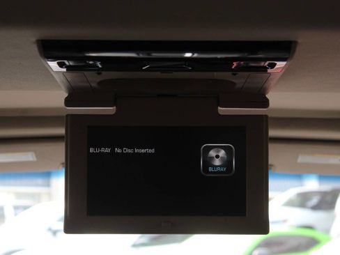 Used 2015 Chevrolet Tahoe LTZ AWD/4WD image 29