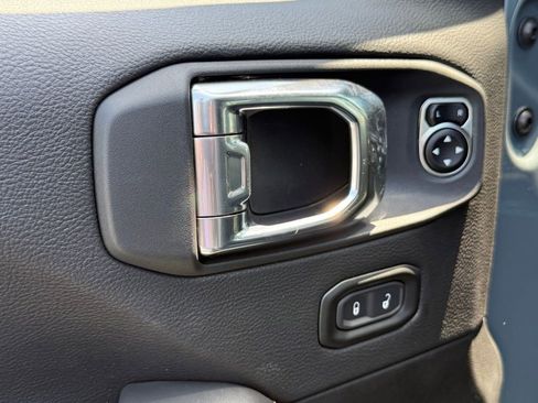 New 2025 Jeep Wrangler Unlimited Rubicon 392 image 12