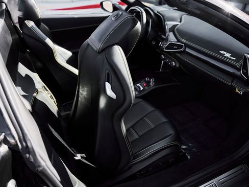 Used 2015 Ferrari 458 Spider RWD image 49