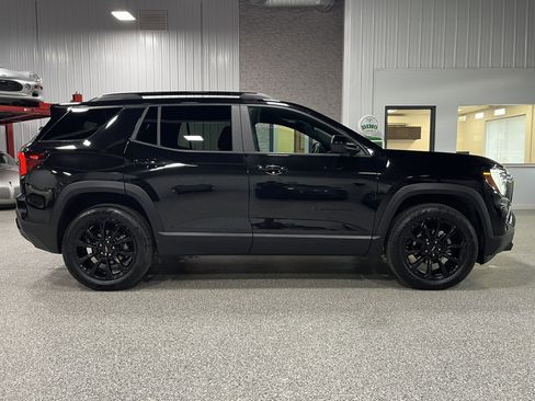 Certified 2025 GMC Terrain Elevation w/ Elevation Premium Package AWD/4WD image 6