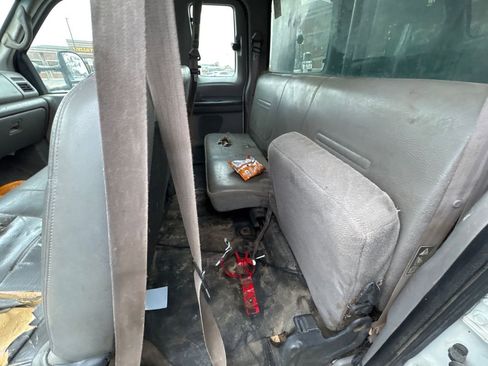 Used 2001 Ford F350 XL image 13