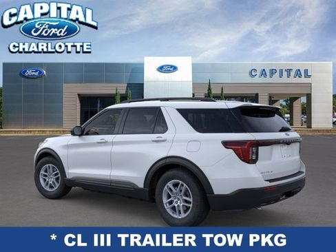 New 2026 Ford Explorer Active RWD image 4