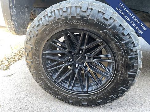 Used 2022 Chevrolet Silverado 1500 ZR2 w/ Technology Package AWD/4WD image 9