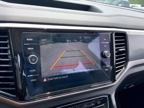 Used 2023 Volkswagen Atlas SEL R-Line AWD/4WD image 27