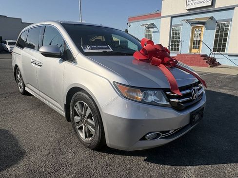 Used 2015 Honda Odyssey Touring Elite image 8