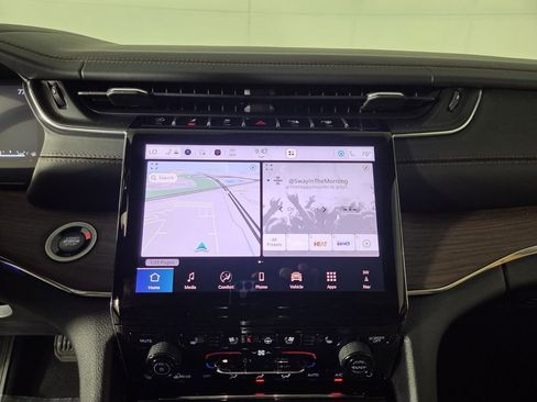 New 2025 Jeep Grand Cherokee L Summit w/ Advanced Protech Group IV image 14