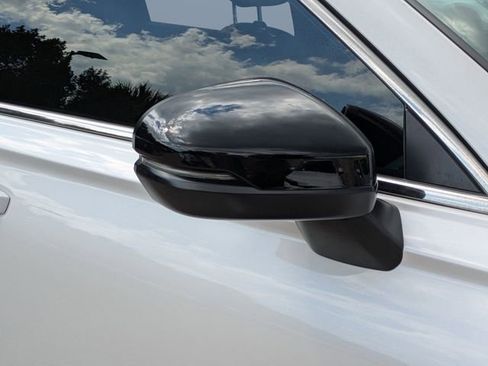 Used 2025 Honda CR-V Sport-L image 11