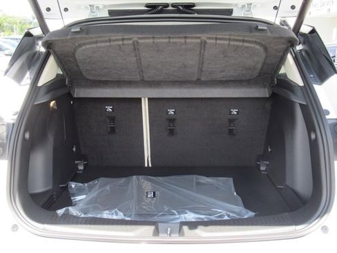 New 2026 Buick Encore GX Avenir w/ Avenir Technology Package image 31