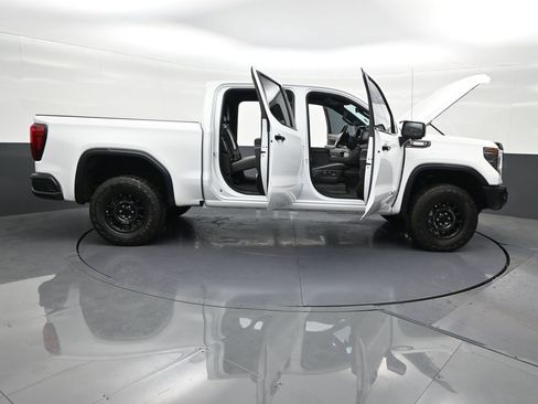 Used 2024 GMC Sierra 1500 AT4X w/ AT4X AEV Edition AWD/4WD image 32