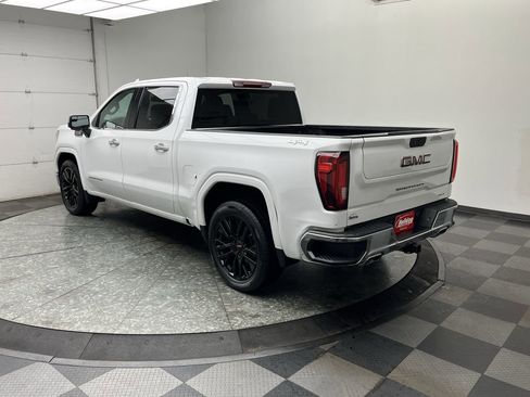 Used 2021 GMC Sierra 1500 SLT image 2