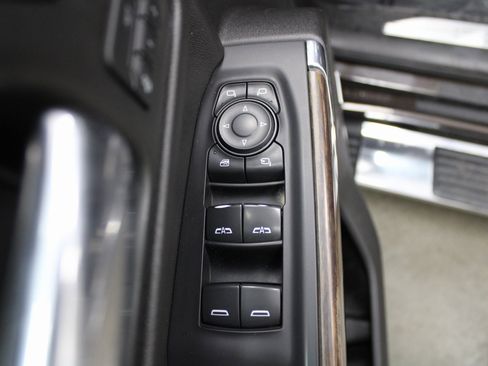 Used 2019 Chevrolet Silverado 1500 High Country w/ Safety Package II image 14