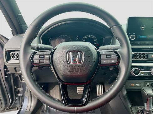 Used 2023 Honda Civic Sport image 11