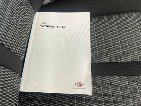 Certified 2021 Kia Sorento LX AWD/4WD image 26