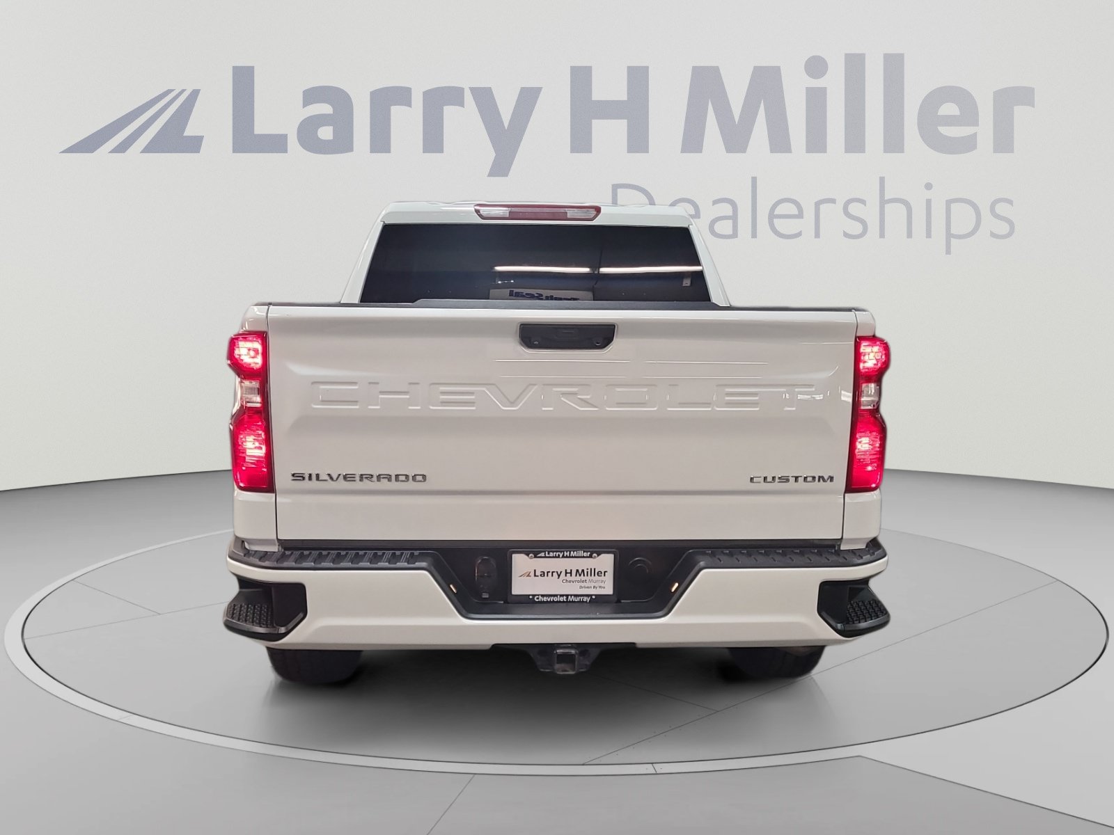 Certified 2023 Chevrolet Silverado 1500 Custom AWD/4WD image 4