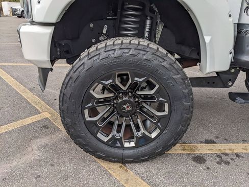 Used 2022 Ford F250 Lariat w/ Lariat Ultimate Package image 36