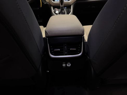 Used 2024 Subaru Outback Premium AWD/4WD image 30