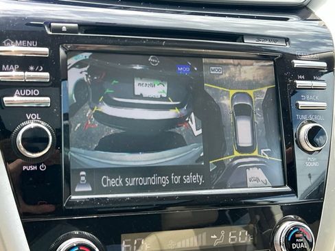 Used 2016 Nissan Murano Platinum w/ Platinum Technology Package FWD image 34