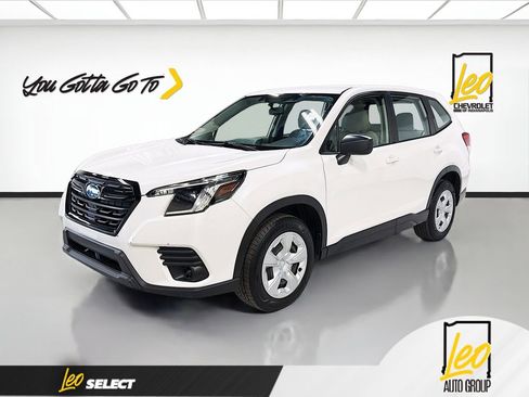 Used 2022 Subaru Forester image 1