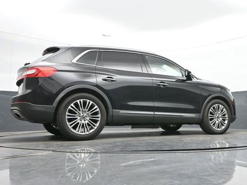 Used 2018 Lincoln MKX Reserve w/ Driver Assistance Package FWD image 12