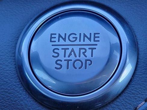 New 2026 Lincoln Nautilus Premier image 7