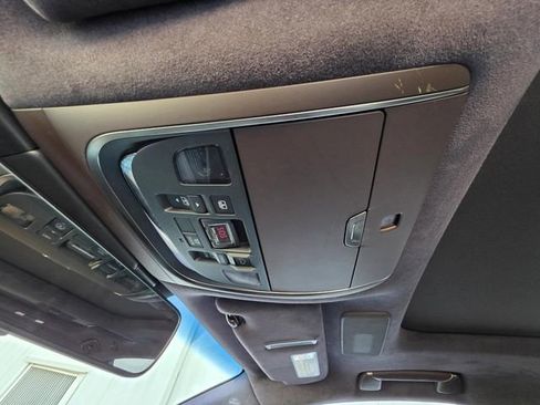 Used 2019 Lexus LS 500 w/ Luxury Package image 31