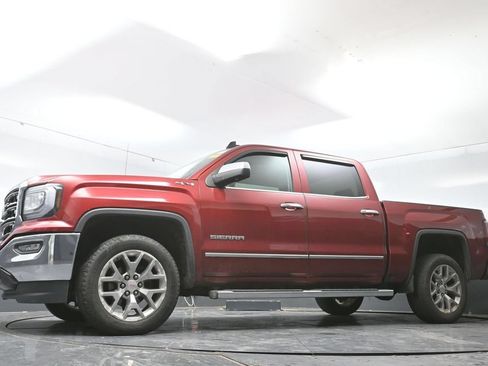 Used 2018 GMC Sierra 1500 SLT w/ SLT Premium Package AWD/4WD image 26