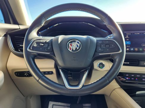 Used 2022 Buick Envision Avenir w/ Technology Package II image 21