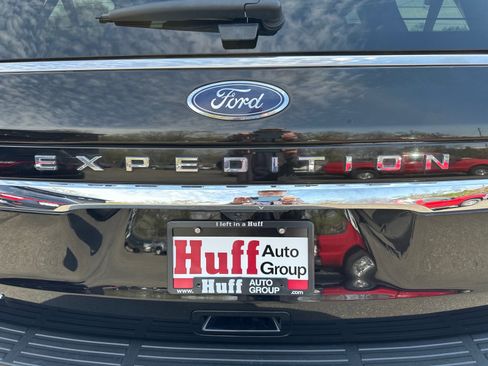 Used 2024 Ford Expedition Max Limited AWD/4WD image 11
