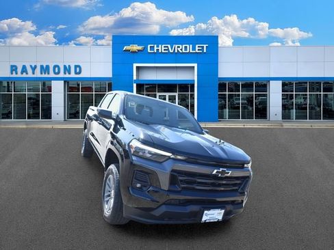 New 2026 Chevrolet Colorado LT w/ LT Convenience Package AWD/4WD image 10