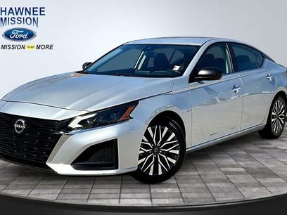 Used 2024 Nissan Altima 2.5 SV