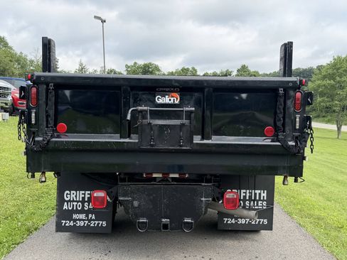 Used 2023 Ford F550 4x4 Regular Cab Super Duty image 4