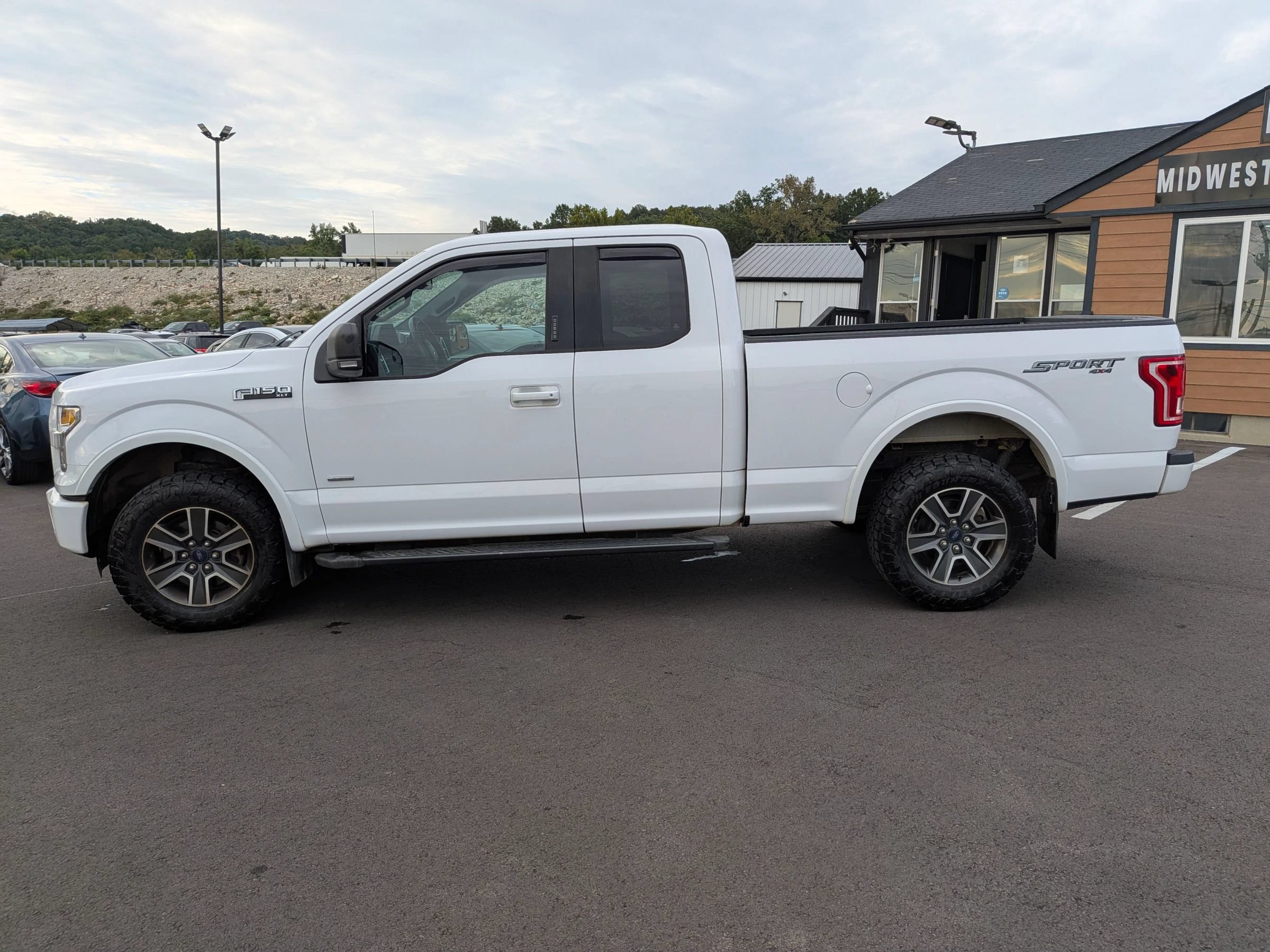 Used 2015 Ford F150 XLT w/ Equipment Group 301A Mid AWD/4WD image 3