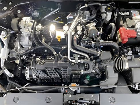 Used 2024 Nissan Altima 2.5 SV FWD image 18