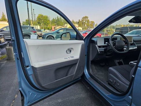 Used 2024 Hyundai Ioniq 5 SEL RWD image 18