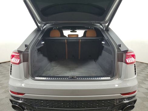 Used 2024 Audi RS Q8 w/ Black Optic Package image 8