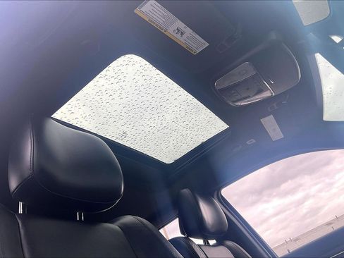 Used 2022 Jeep Grand Cherokee Limited w/ Trailer Tow Group IV image 27