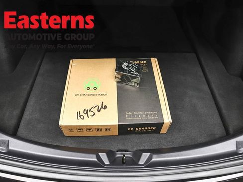 Used 2018 Tesla Model 3 Long Range image 9