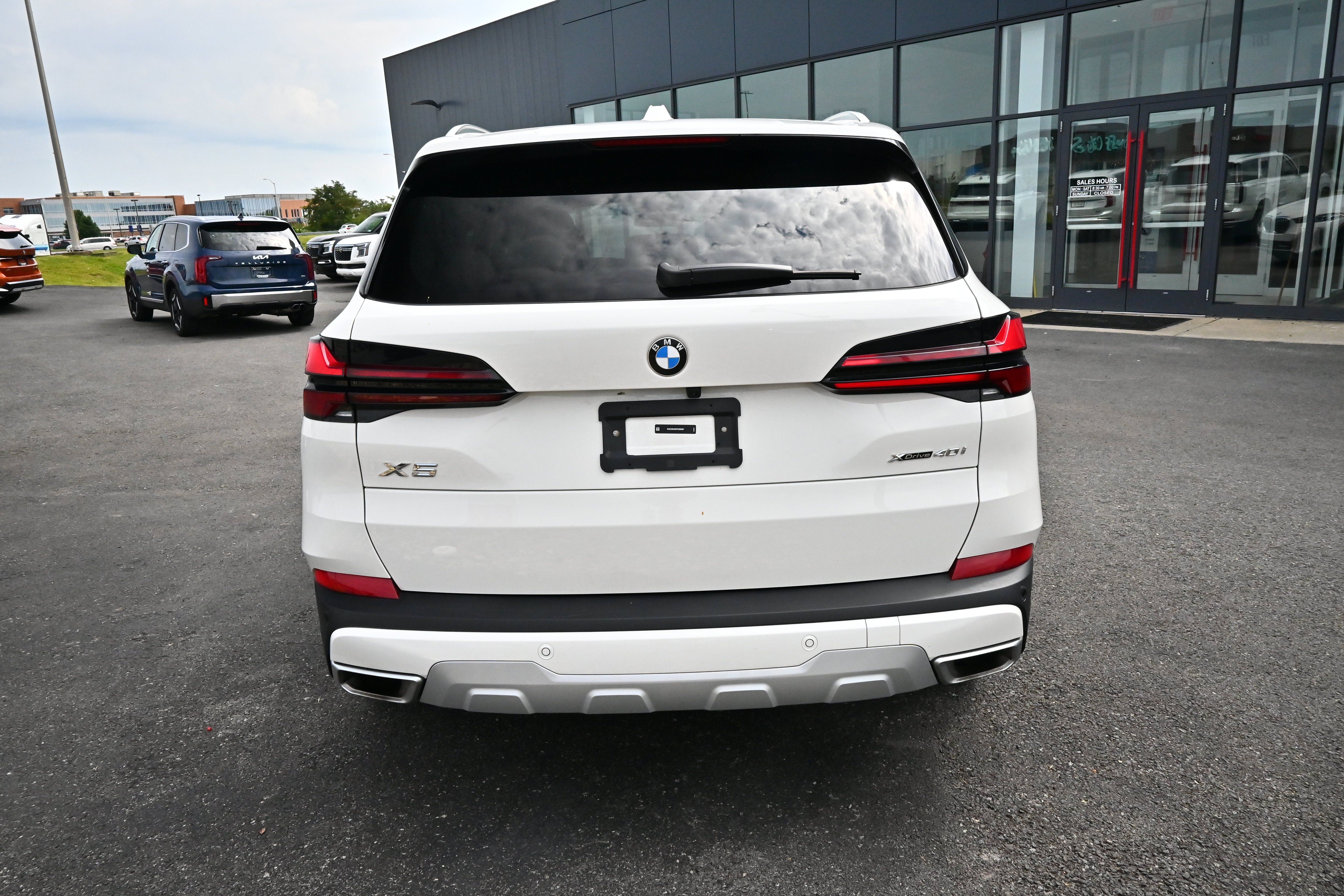 Used 2026 BMW X5 xDrive40i AWD/4WD image 7