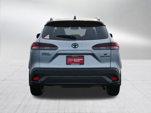 Certified 2026 Toyota Corolla Cross SE w/ Moonroof Package image 6
