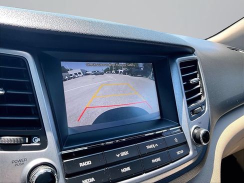 Used 2018 Hyundai Tucson Value FWD image 22