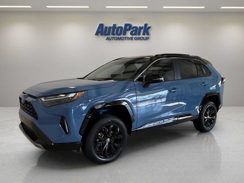 Used 2024 Toyota RAV4 XSE w/ Weather Package AWD/4WD image 3