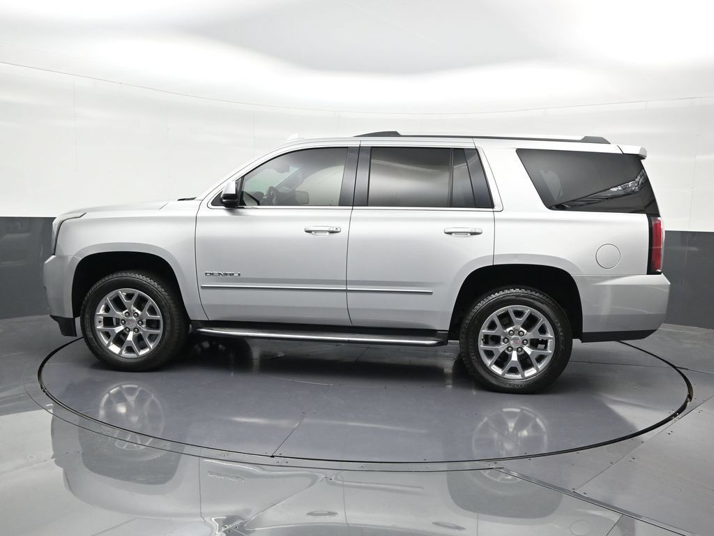 Used 2018 GMC Yukon Denali RWD image 2