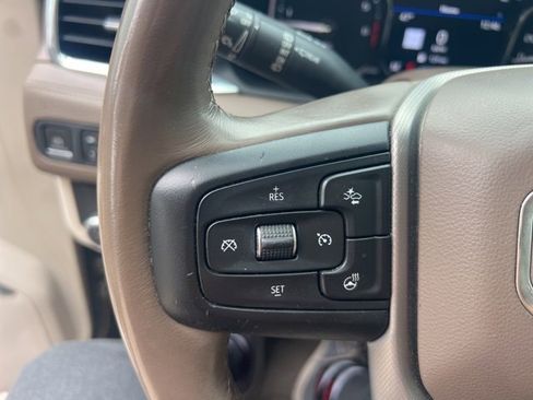 Used 2021 GMC Yukon Denali image 9
