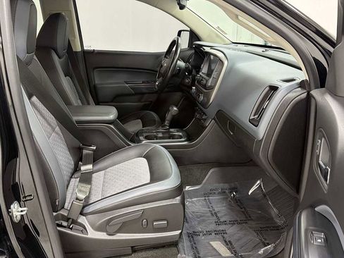 Used 2018 Chevrolet Colorado Z71 w/ Z71 Midnight Edition image 29