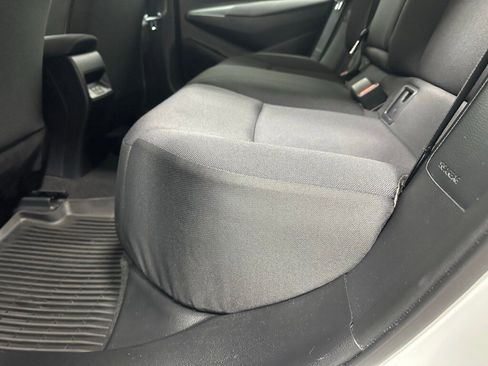 Used 2025 Toyota Corolla LE image 42